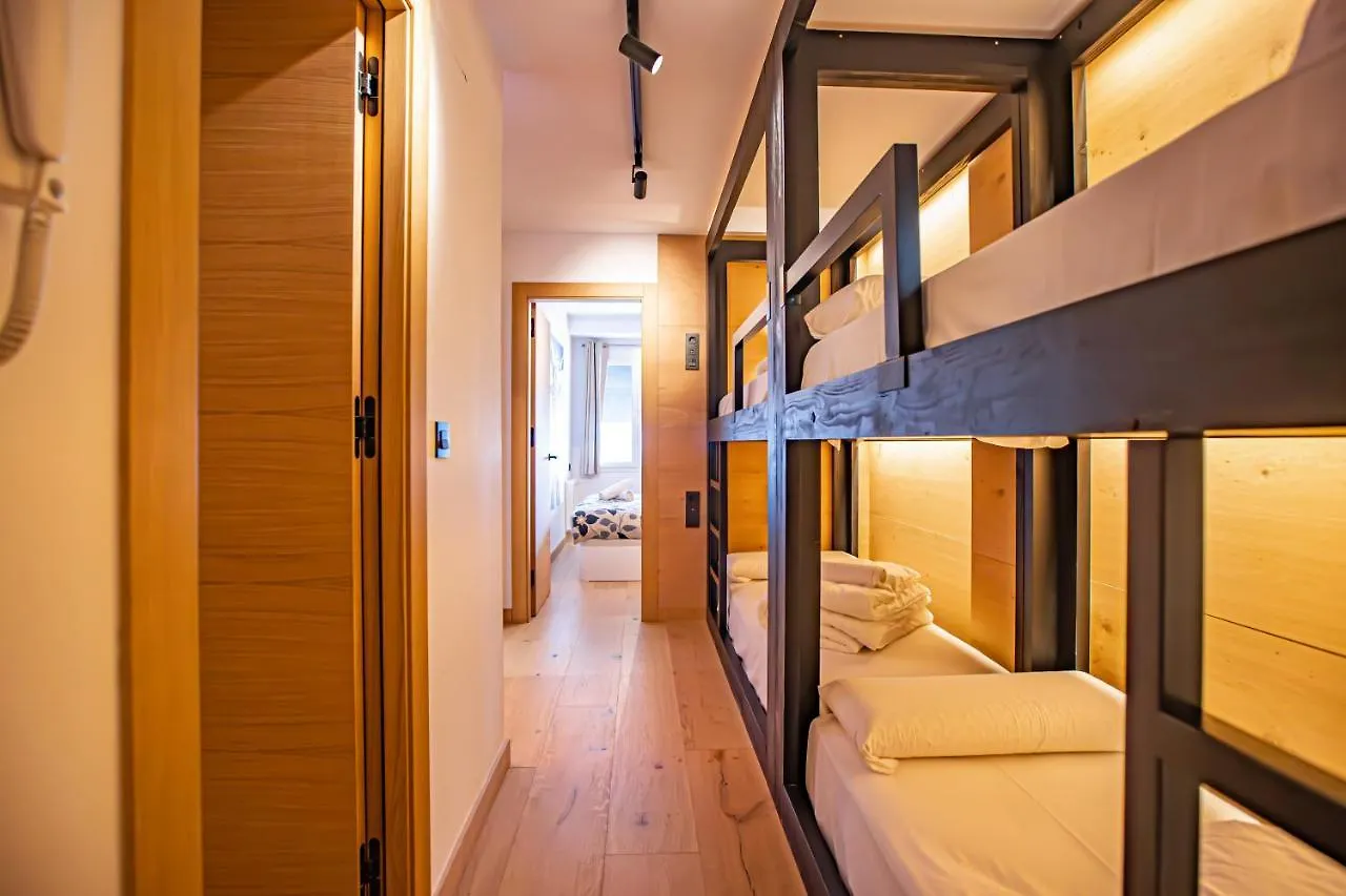 Holidays, Edificio Serraneu, Sierra Nevada 4 Personas Y Parking Spanien
