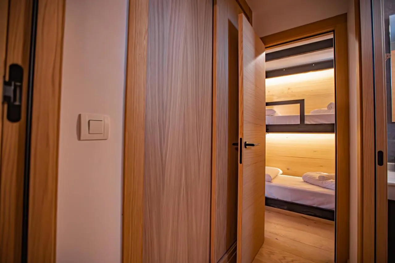 Holidays, Edificio Serraneu, Sierra Nevada 4 Personas Y Parking Apartment