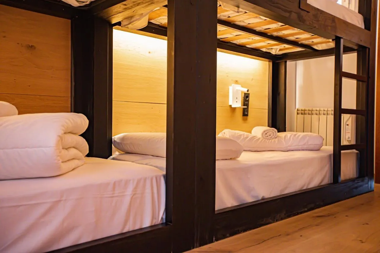 Holidays, Edificio Serraneu, Sierra Nevada 4 Personas Y Parking 0*,